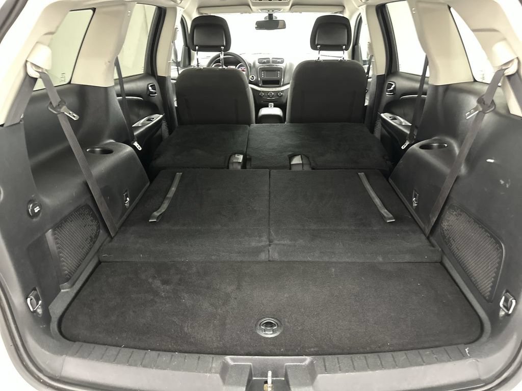 Used 2018 Dodge Journey SXT w/ Connectivity Group FWD image 27