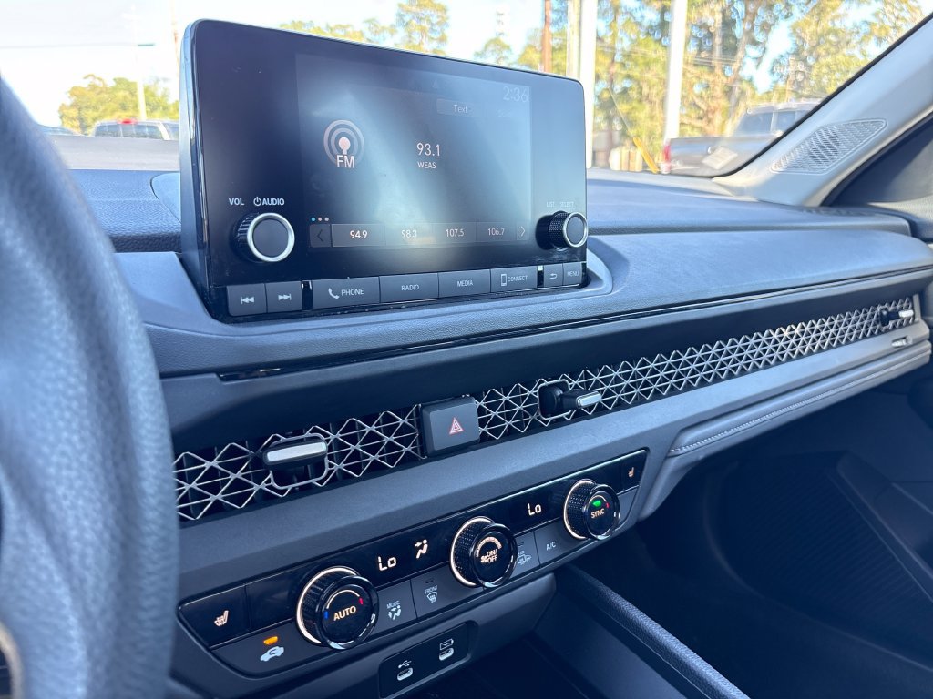 Used 2024 Honda Accord EX image 17