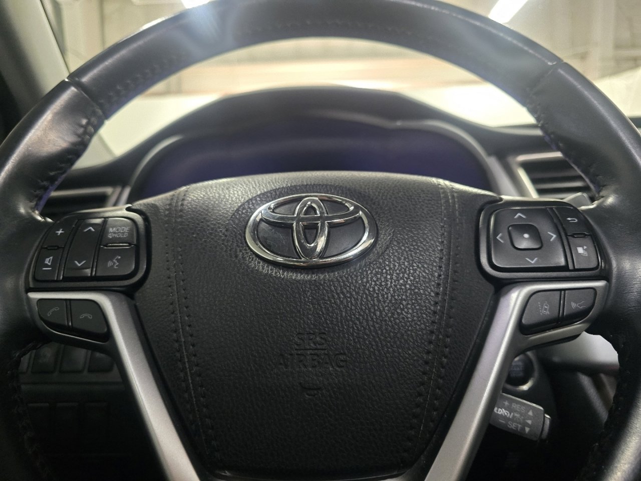 Certified 2019 Toyota Highlander XLE image 26