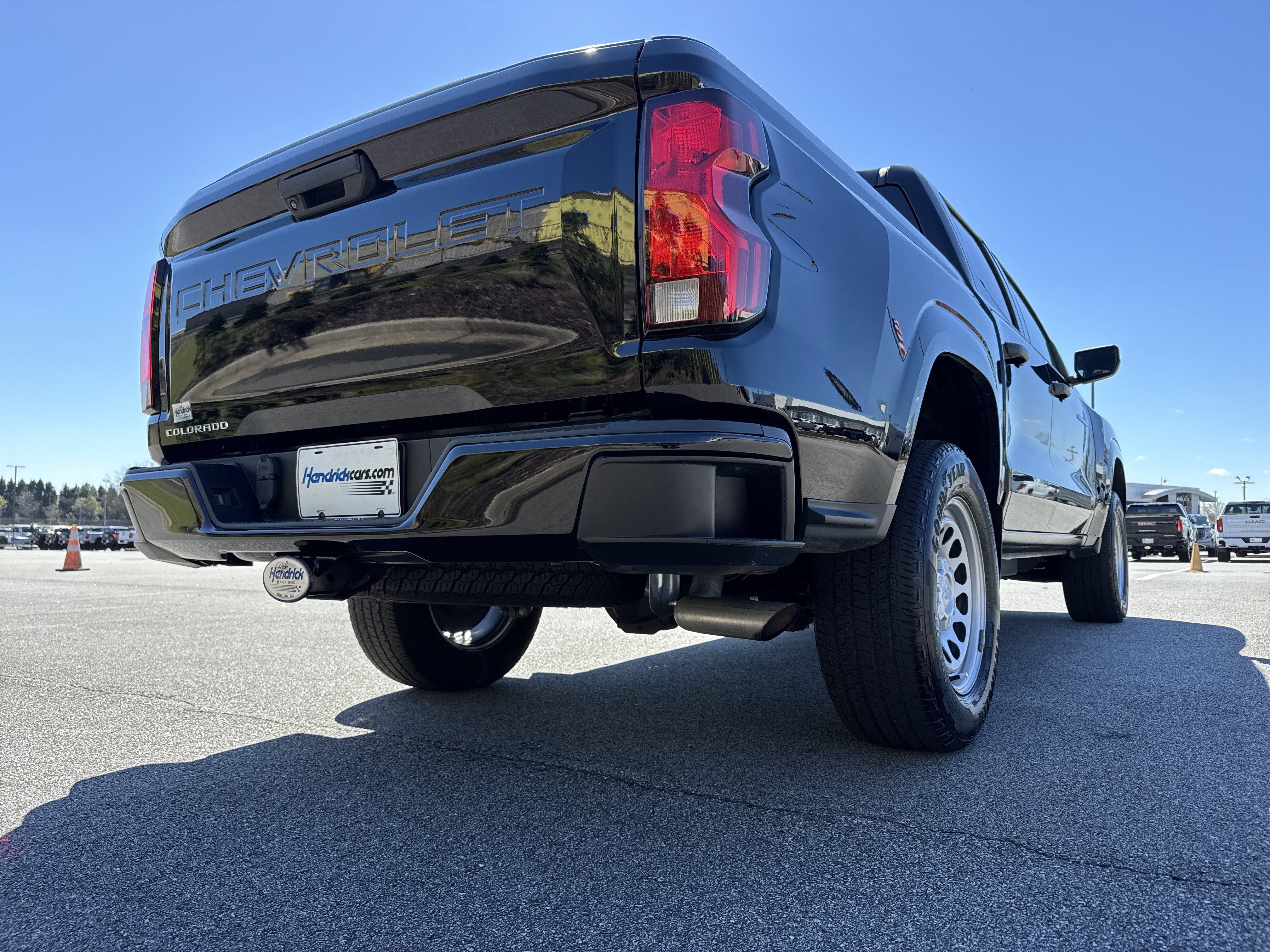 Used 2024 Chevrolet Colorado W/T image 10