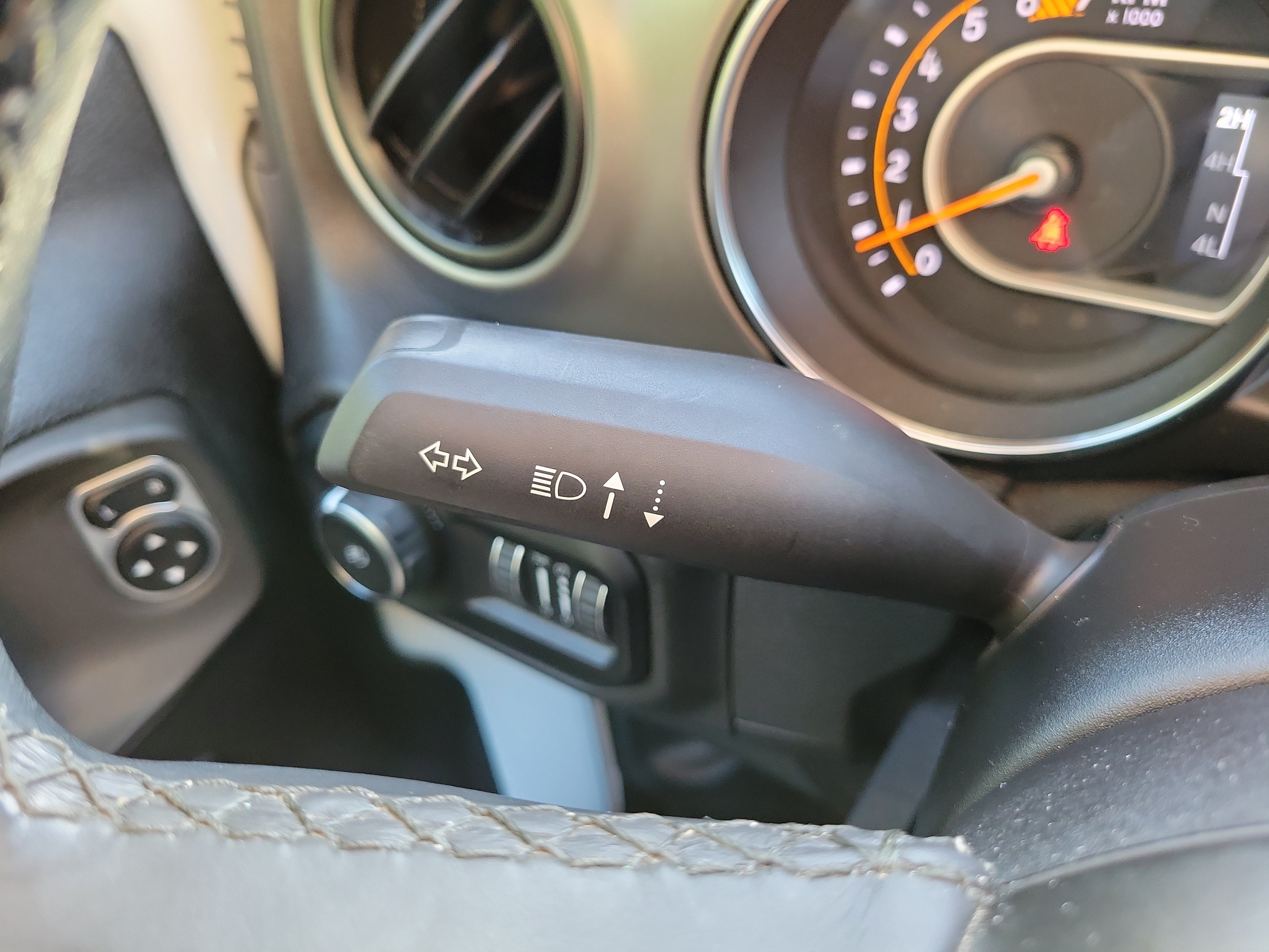 Used 2020 Jeep Wrangler Sport AWD/4WD image 21