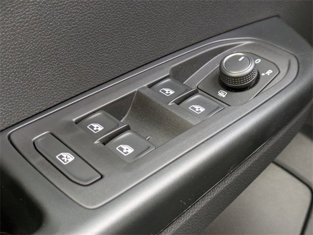 New 2026 Volkswagen Taos SE image 26