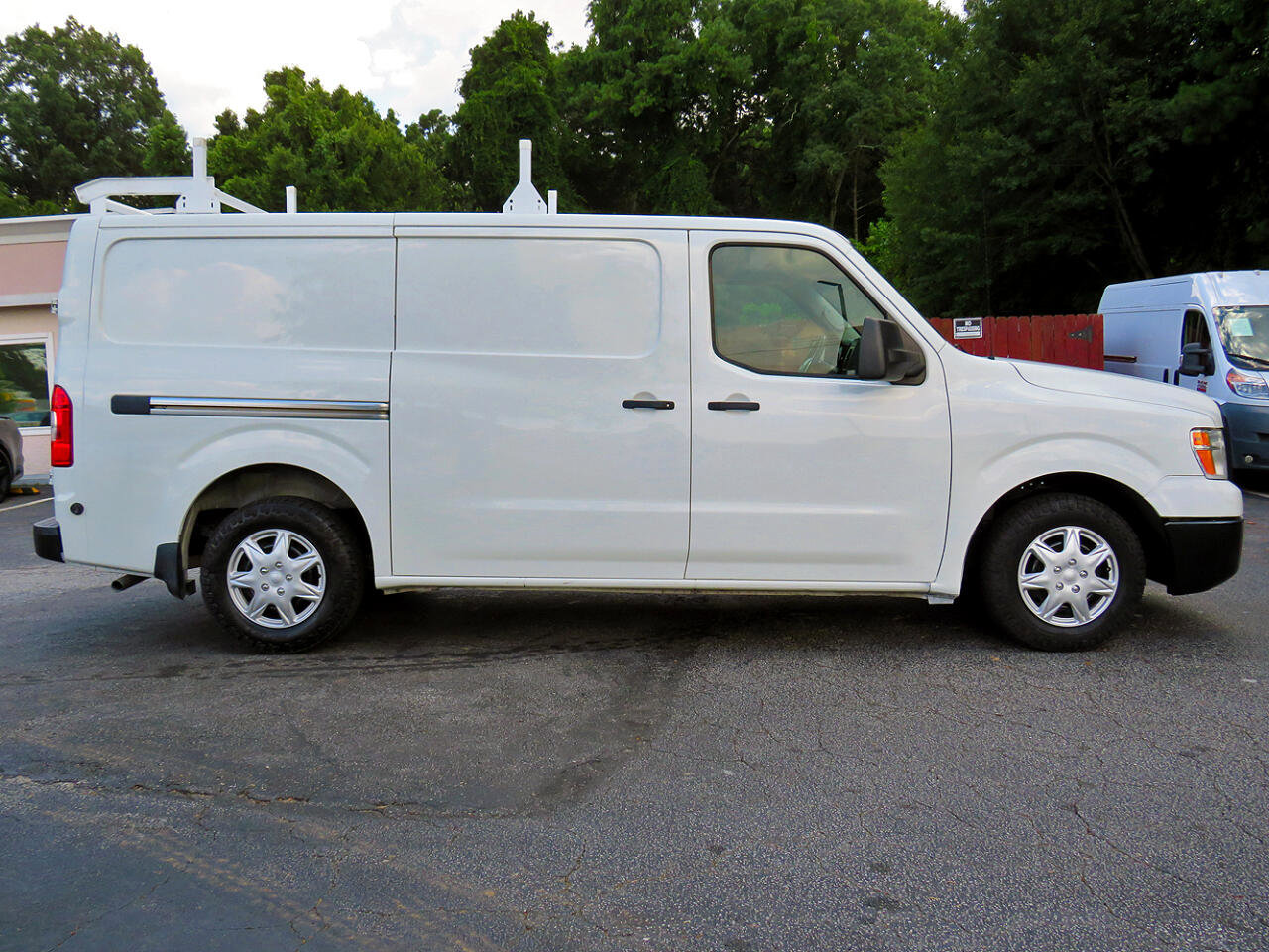 Used 2018 Nissan NV 1500 S w/ Rear Door Glass Package image 6