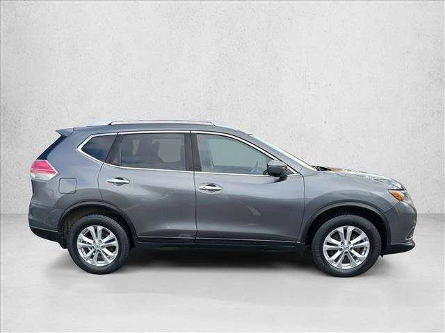 Used 2016 Nissan Rogue SV image 4