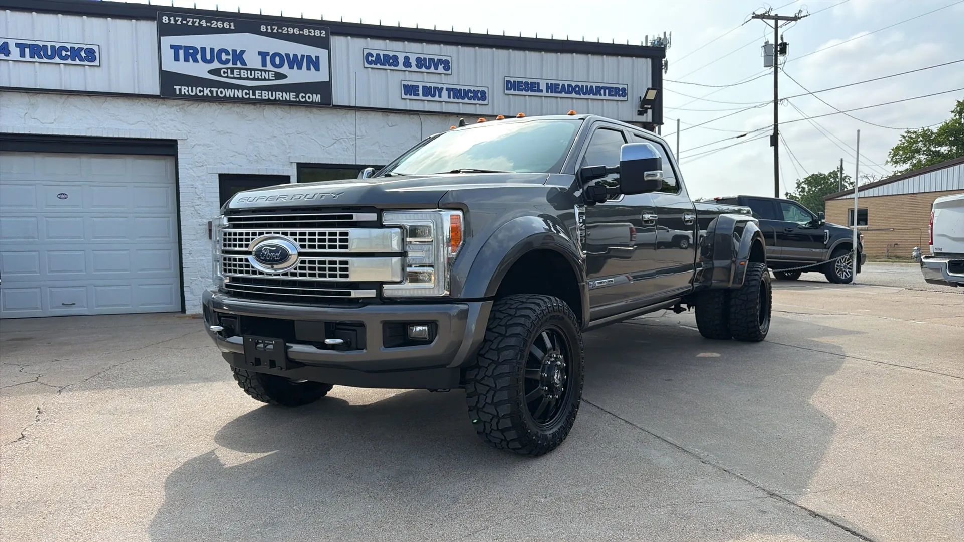 Used 2019 Ford F450 Platinum w/ Platinum Ultimate Package AWD/4WD image 1