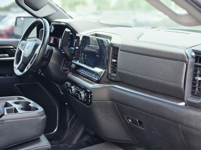 Used 2022 Chevrolet Silverado 1500 RST w/ Redline Edition AWD/4WD image 13