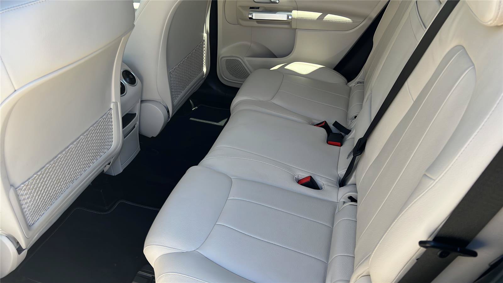 Used 2022 Mercedes-Benz GLB 250 image 15