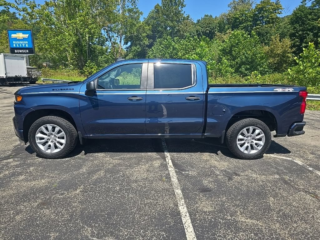 Certified 2022 Chevrolet Silverado 1500 Custom AWD/4WD image 3