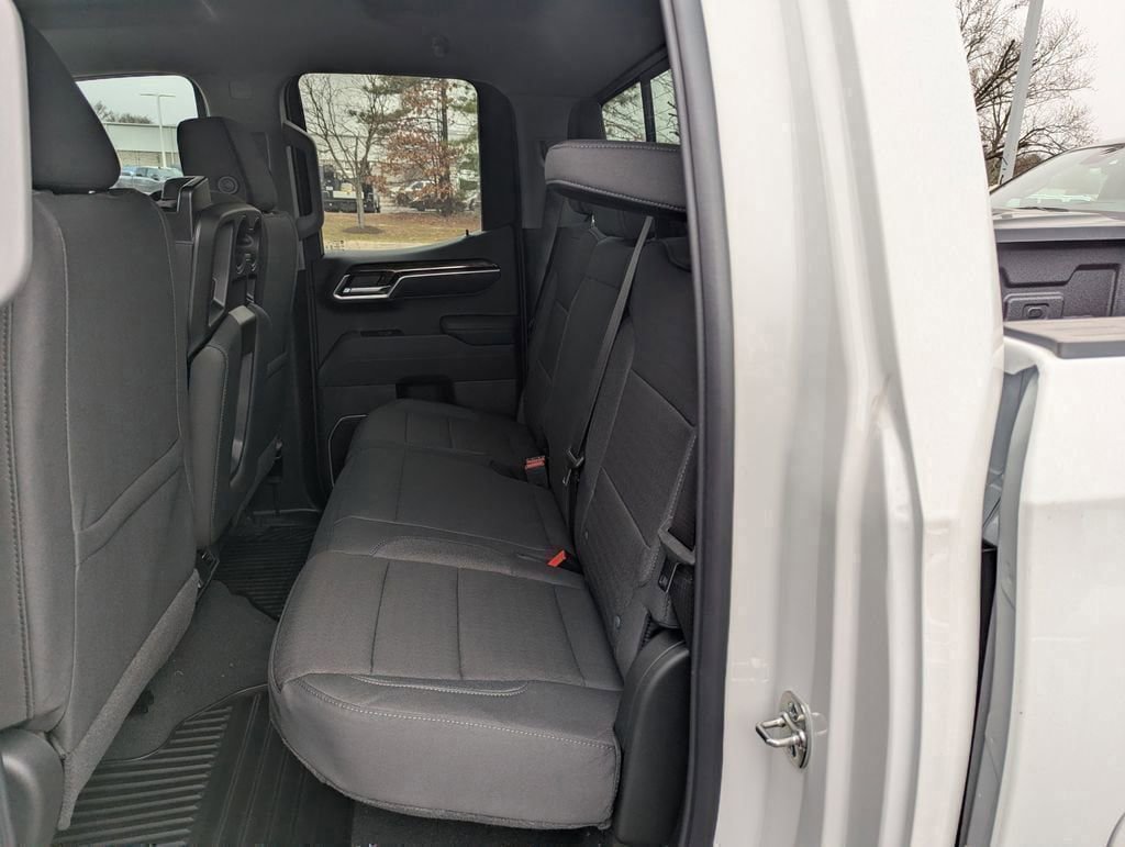 New 2026 GMC Sierra 1500 SLE w/ X31 Off-Road Package AWD/4WD image 14