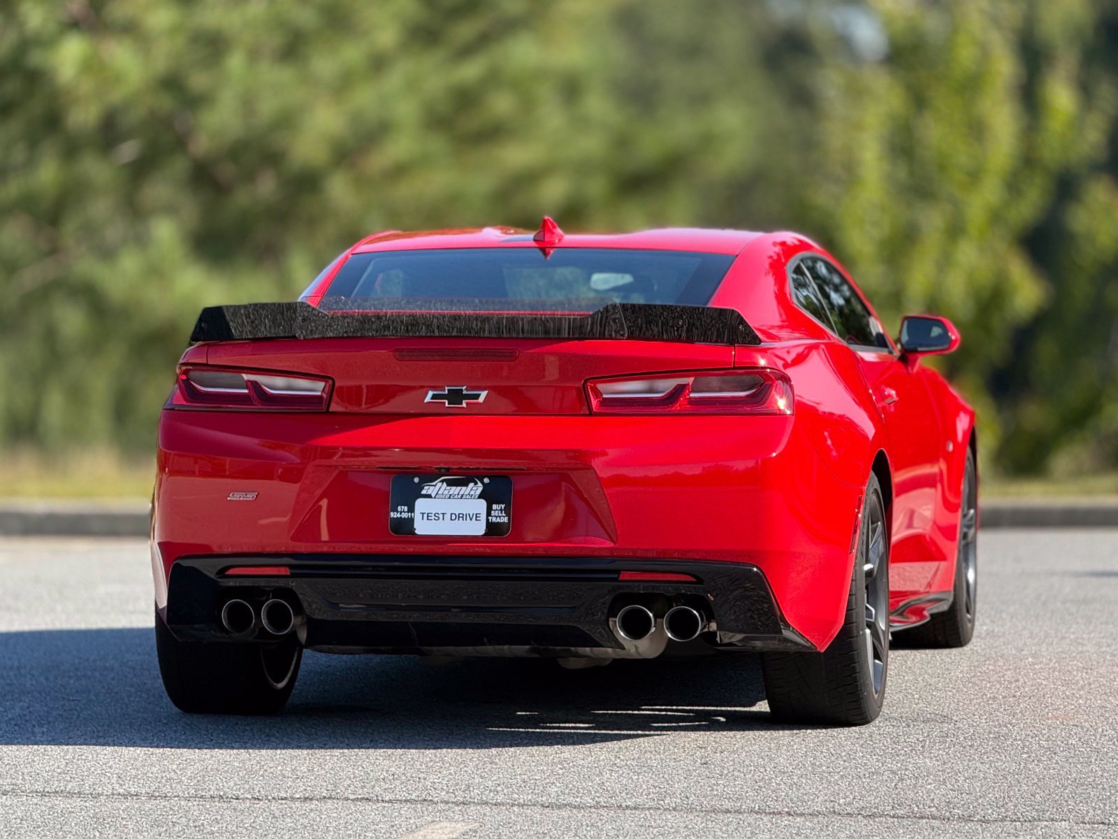Used 2018 Chevrolet Camaro SS RWD image 7