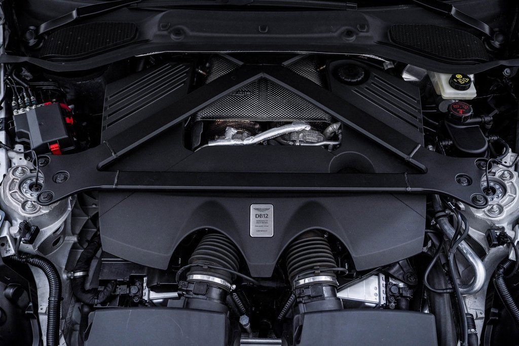 Used 2024 Aston Martin DB12 Coupe image 36