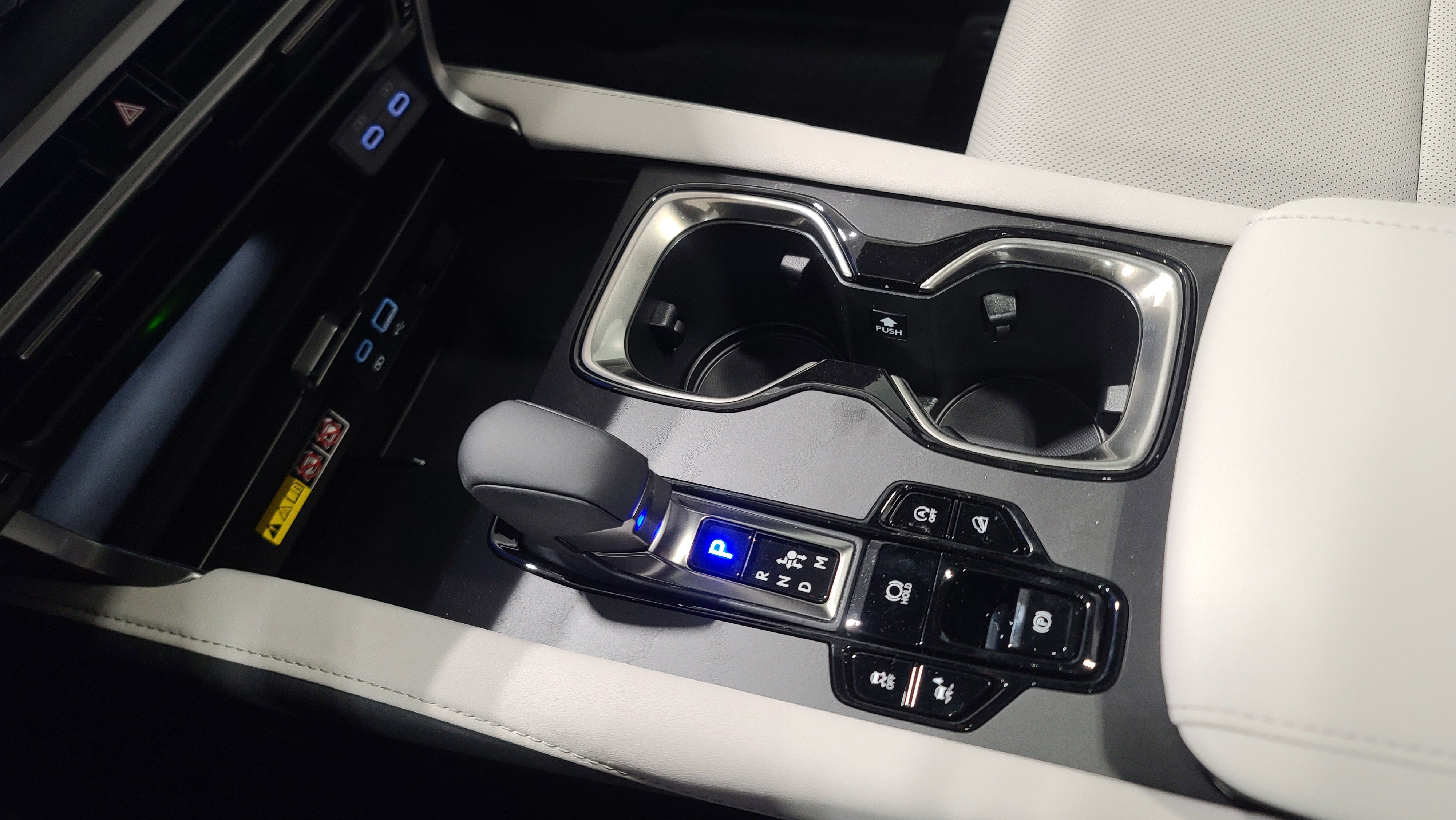 New 2026 Lexus RX 350 AWD image 25