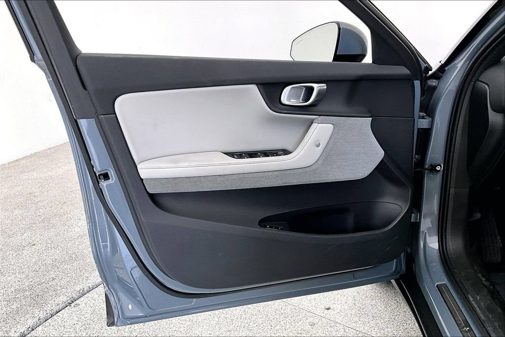 Used 2024 Polestar Polestar 2 RWD image 22
