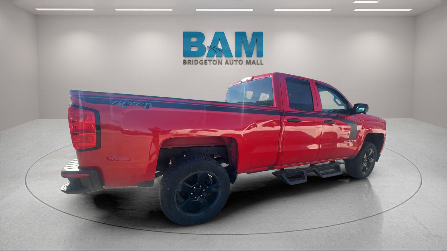 Used 2018 Chevrolet Silverado 1500 Custom w/ Custom Value Package image 8