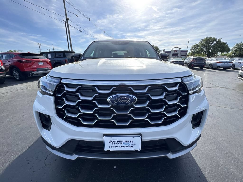 Used 2025 Ford Explorer Platinum w/ Ultimate Package AWD/4WD image 28