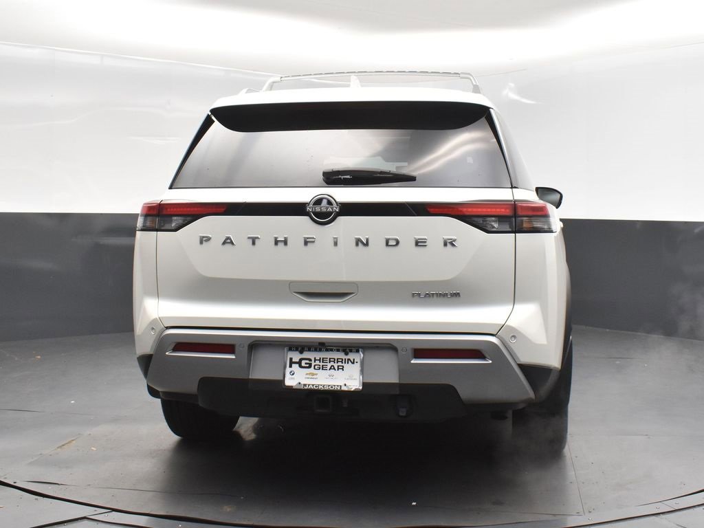 Used 2024 Nissan Pathfinder Platinum w/ Cargo Package image 7