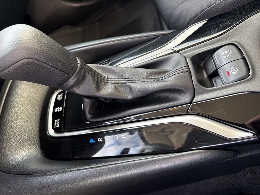 Used 2022 Toyota Corolla LE image 25