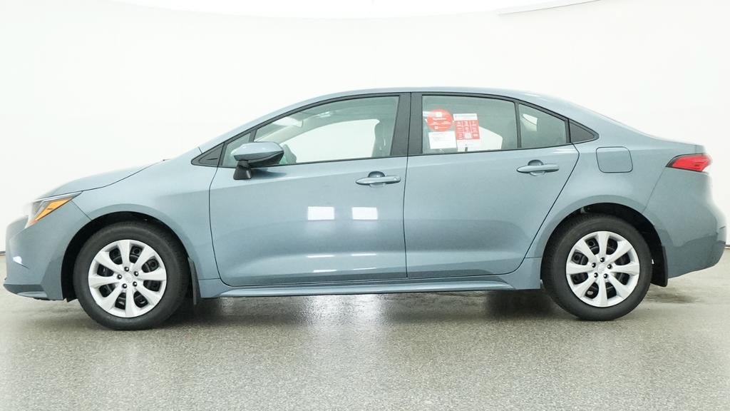 New 2027 Toyota Corolla LE FWD image 19