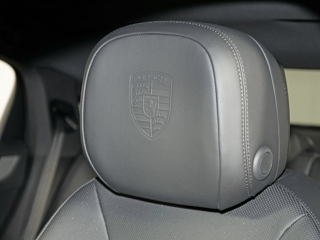 New 2026 Porsche Cayenne Coupe AWD/4WD image 19