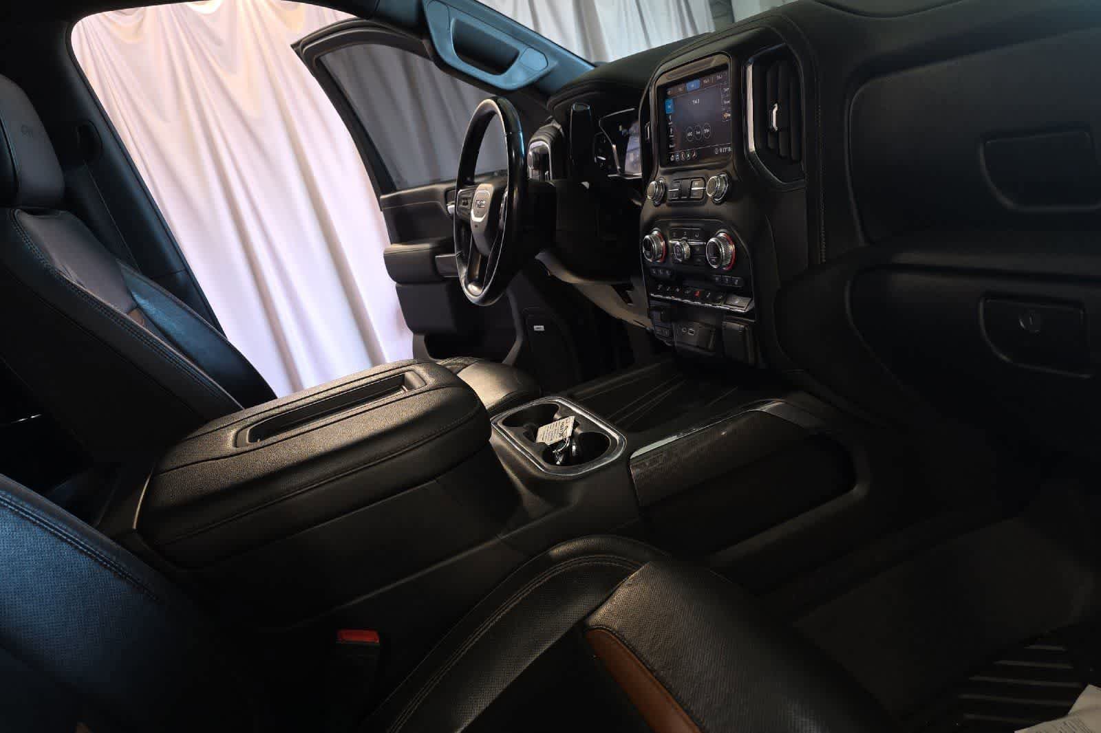 Used 2020 GMC Sierra 2500 AT4 w/ AT4 Premium Package AWD/4WD image 17