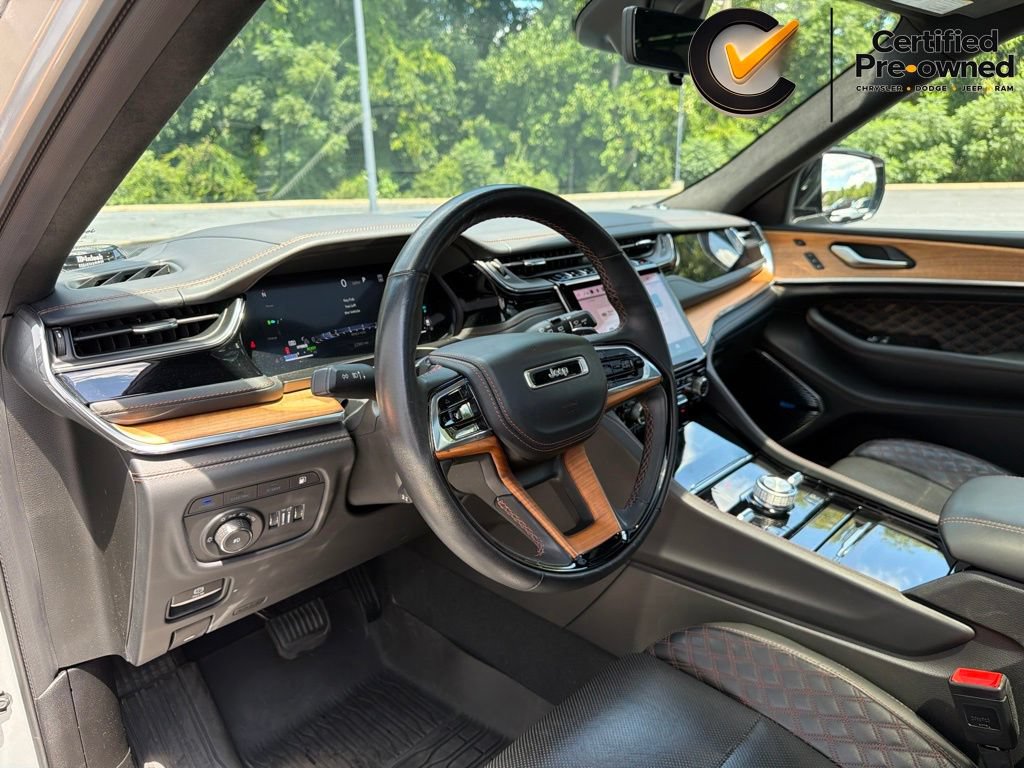 Certified 2023 Jeep Grand Cherokee Summit AWD/4WD image 61