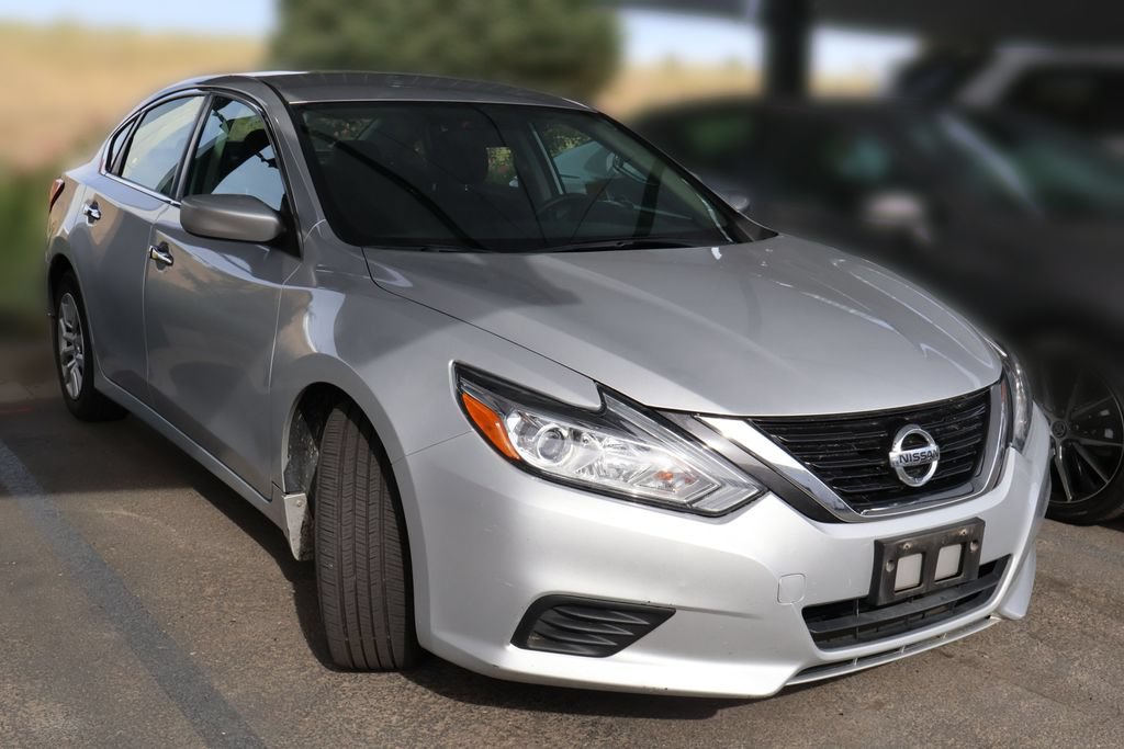 Used 2018 Nissan Altima 2.5 S w/ S Convenience Package FWD image 12
