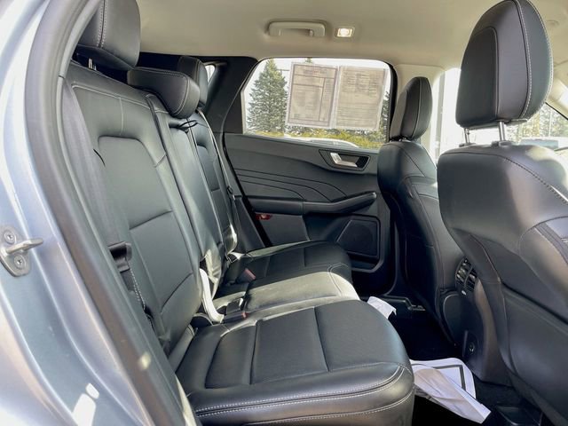Used 2022 Ford Escape Titanium w/ Class II Trailer Tow Package image 28