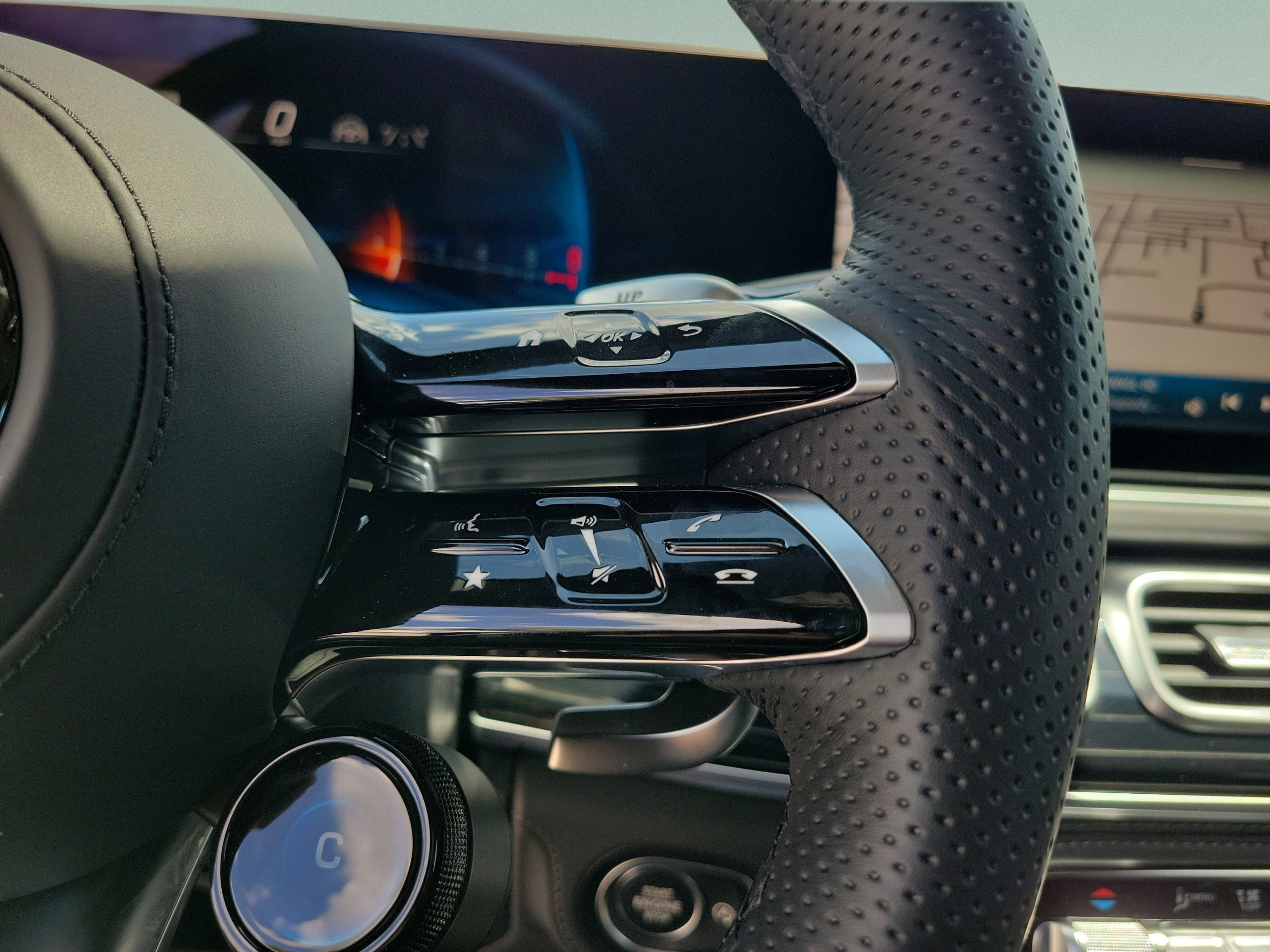 New 2026 Mercedes-Benz GLE 63 AMG S image 24