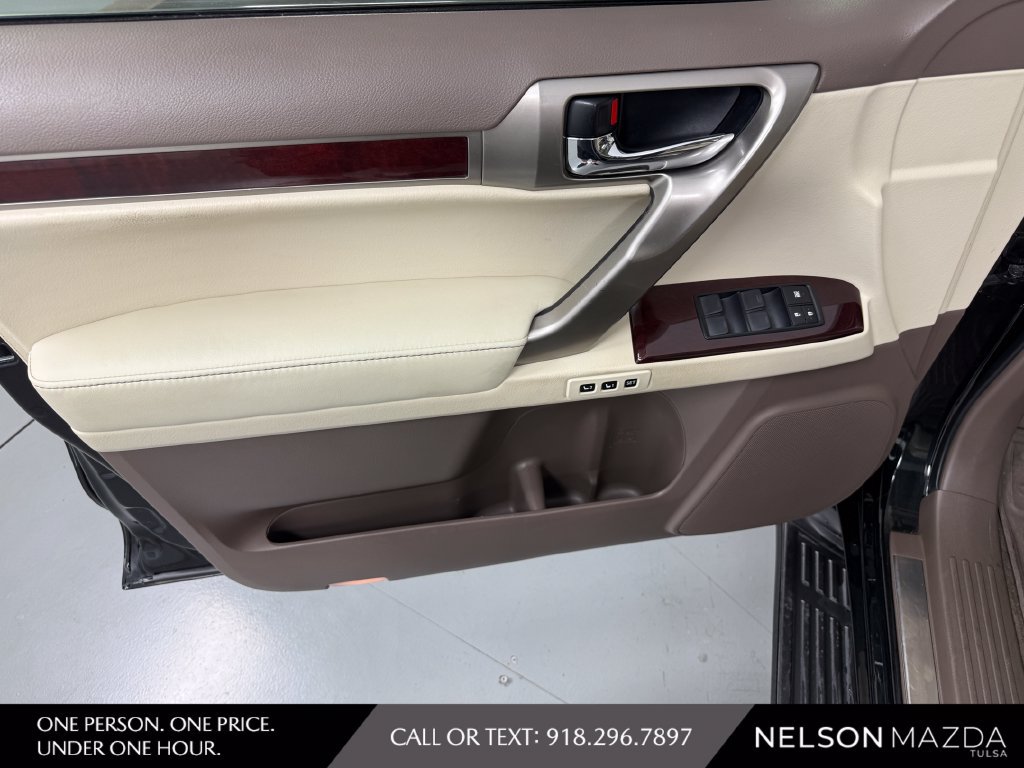 Used 2017 Lexus GX 460 Premium AWD/4WD image 18