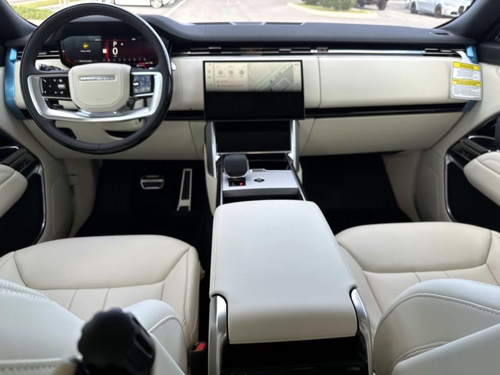 New 2026 Land Rover Range Rover SE image 13