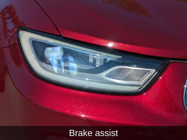 Used 2021 Chrysler Pacifica Touring-L image 10