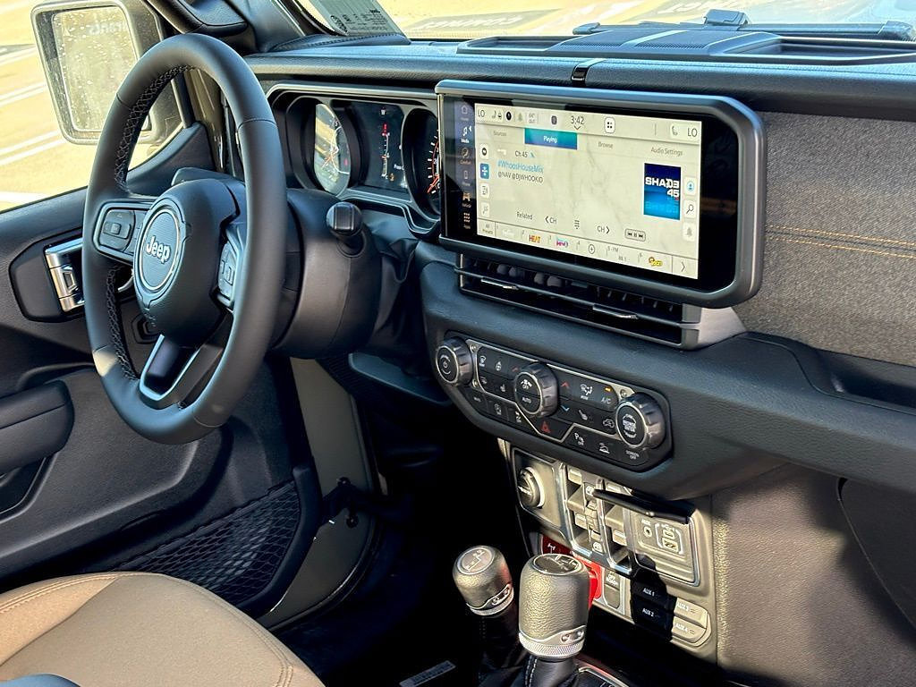 New 2026 Jeep Gladiator Willys AWD/4WD image 26