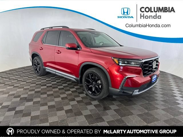 Certified 2025 Honda Pilot Touring image 1