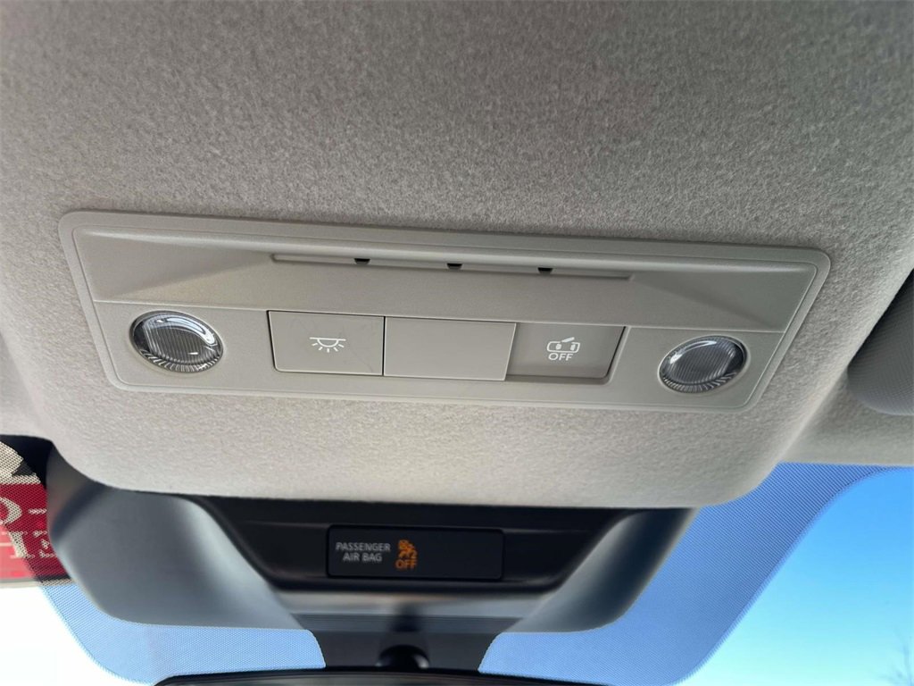 Certified 2025 Nissan Kicks SV image 30