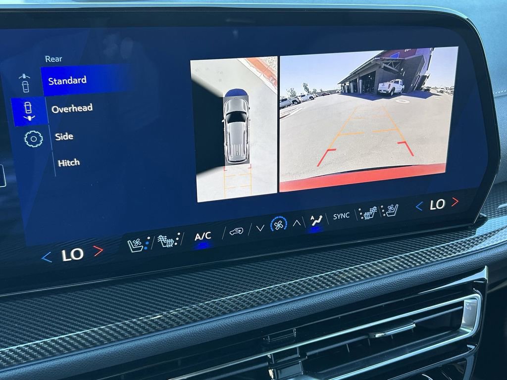 Used 2026 Chevrolet Traverse High Country FWD image 15