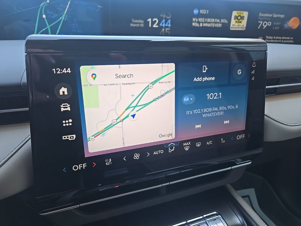 Used 2025 Lincoln Nautilus Reserve image 57