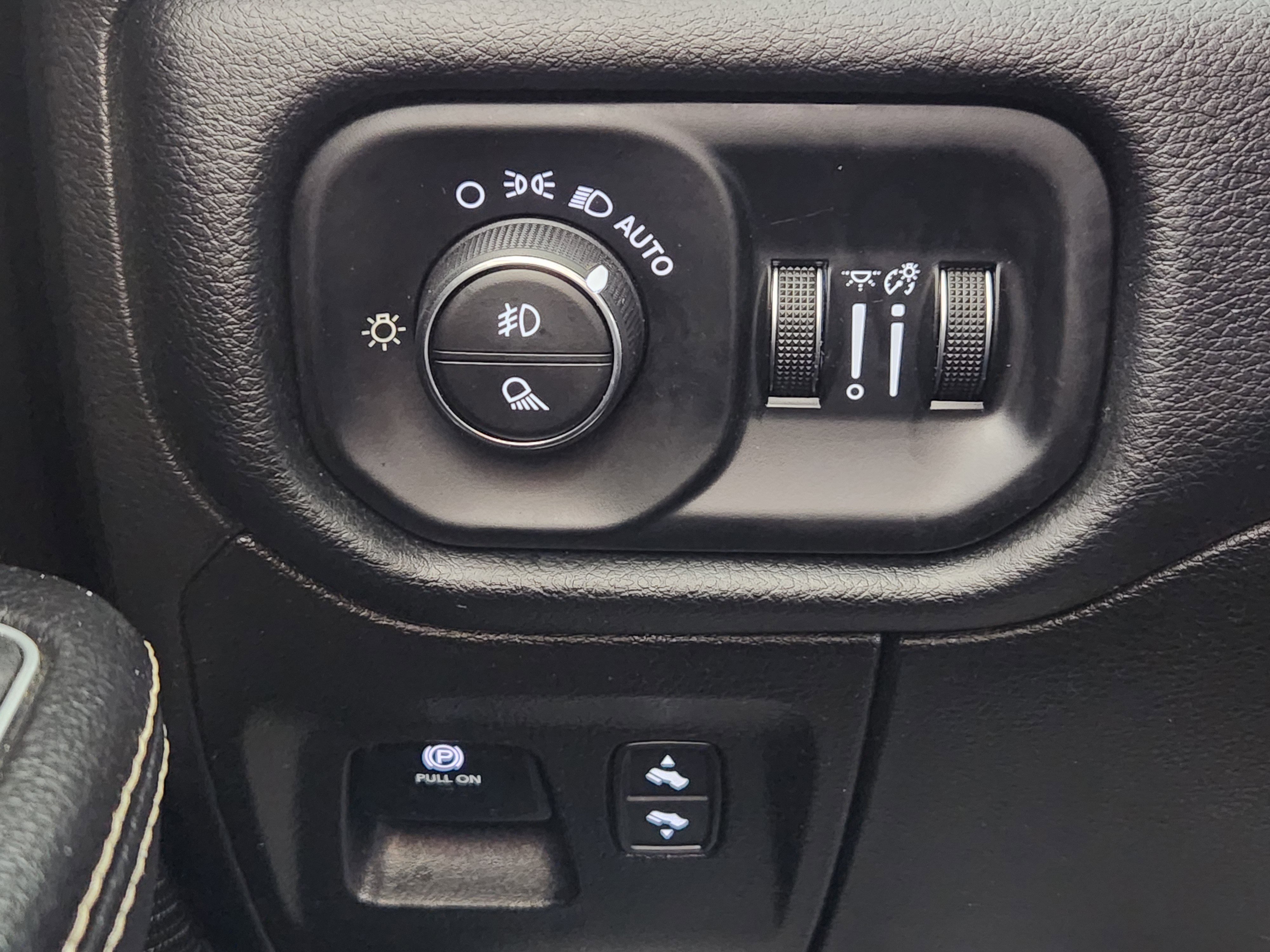 Used 2022 RAM 1500 Laramie image 27