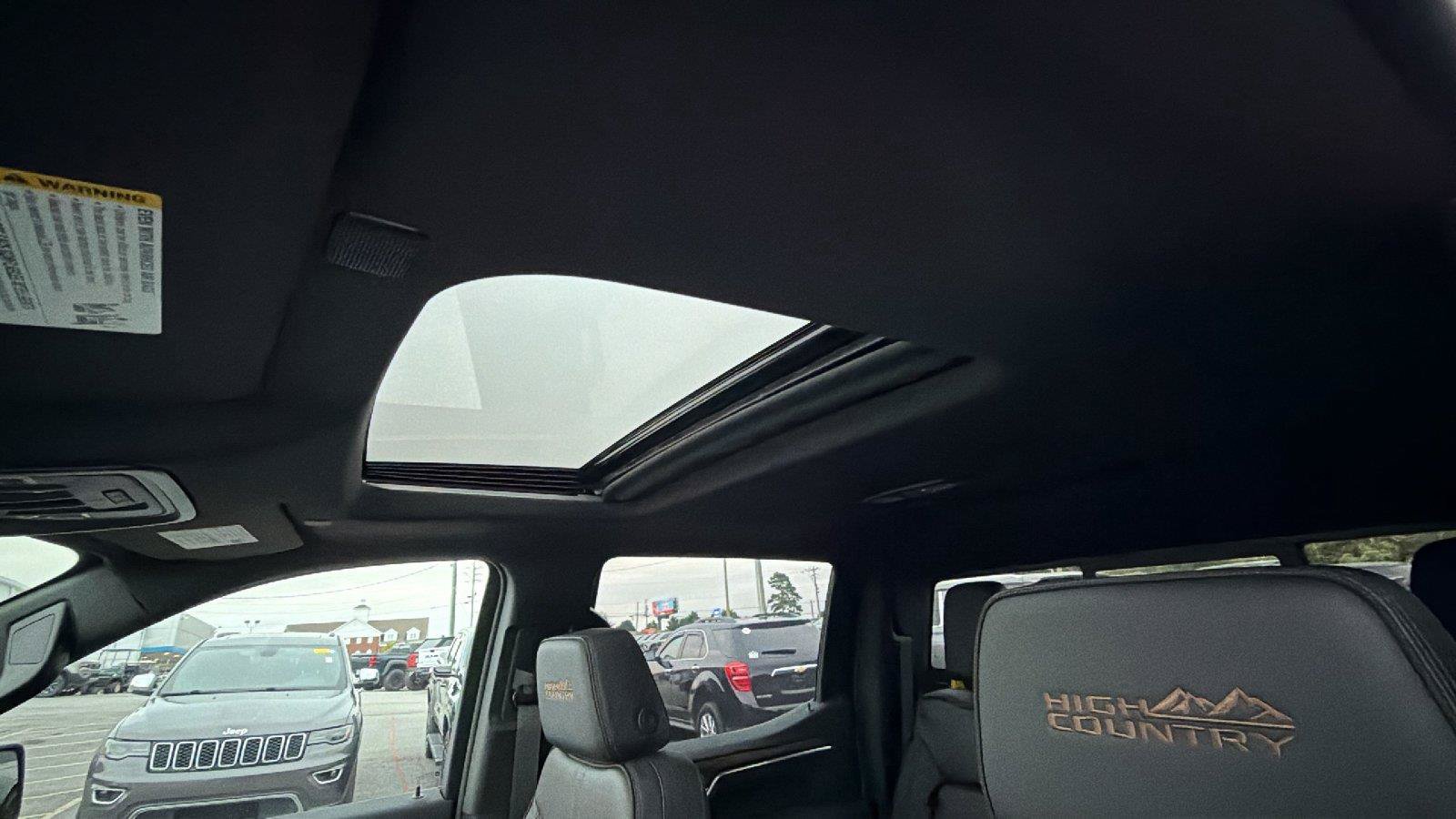 New 2026 Chevrolet Silverado 1500 High Country w/ High Country Premium Package AWD/4WD image 3