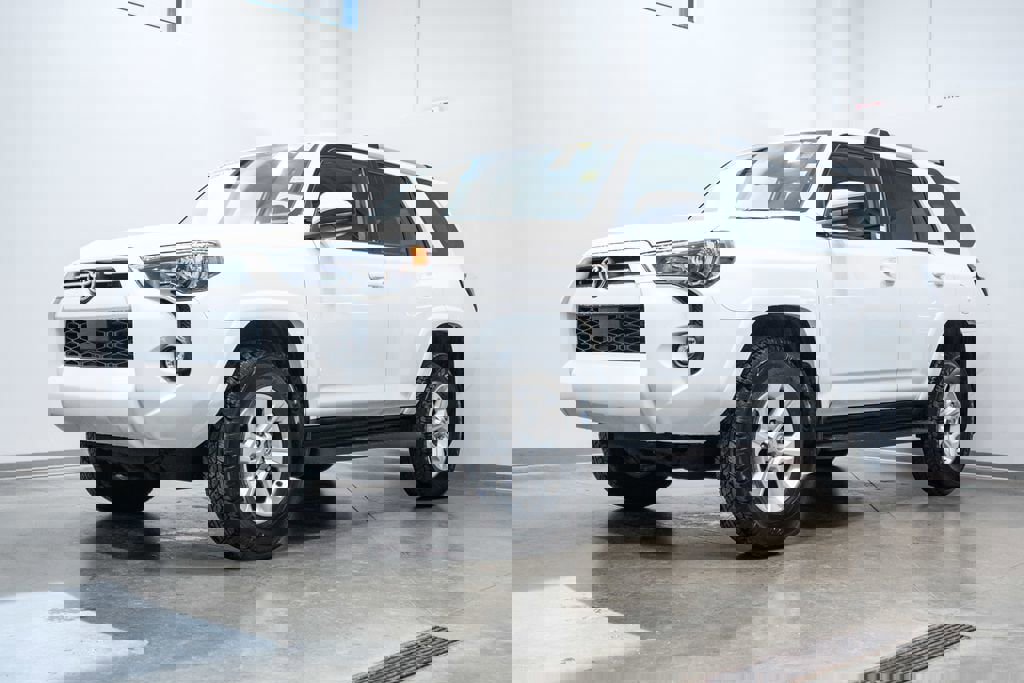 Certified 2024 Toyota 4Runner SR5 image 3