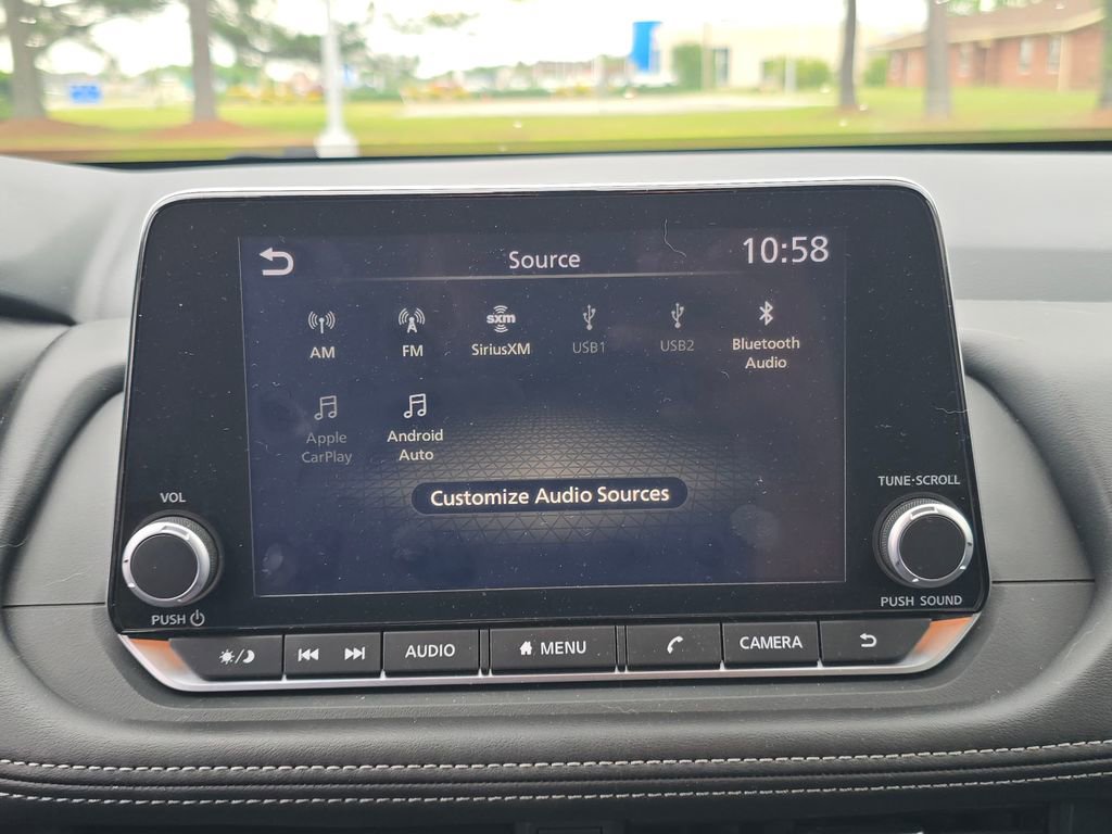 Used 2025 Nissan Rogue SV w/ SV Premium Package FWD image 21