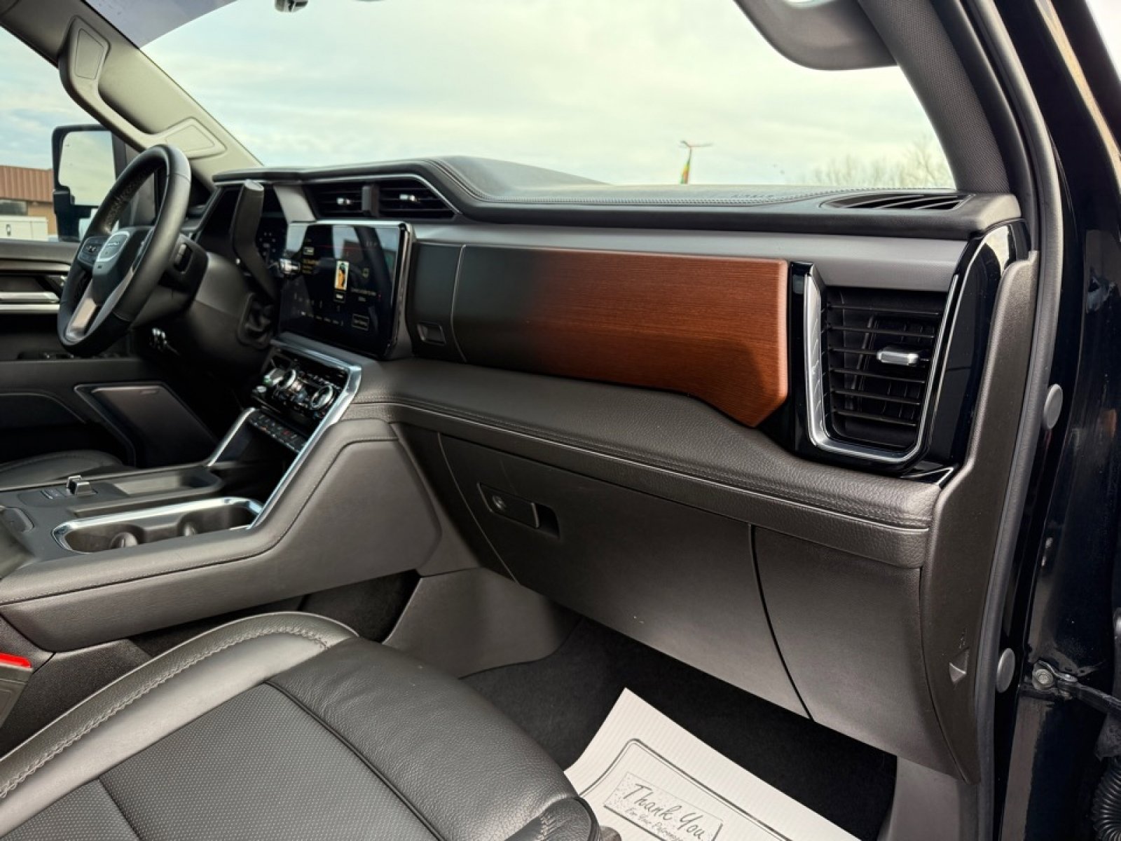 Used 2025 GMC Sierra 2500 Denali w/ Technology Package image 12