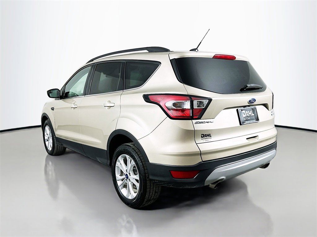 Used 2018 Ford Escape SE image 9