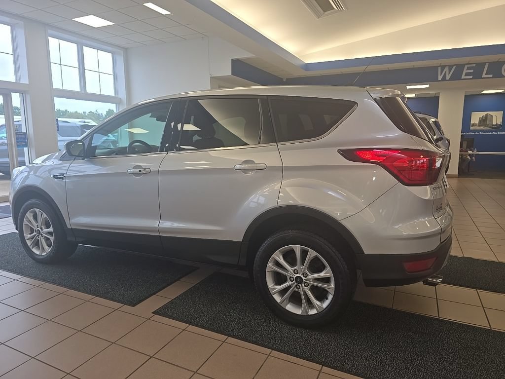 Used 2019 Ford Escape SE AWD/4WD image 4