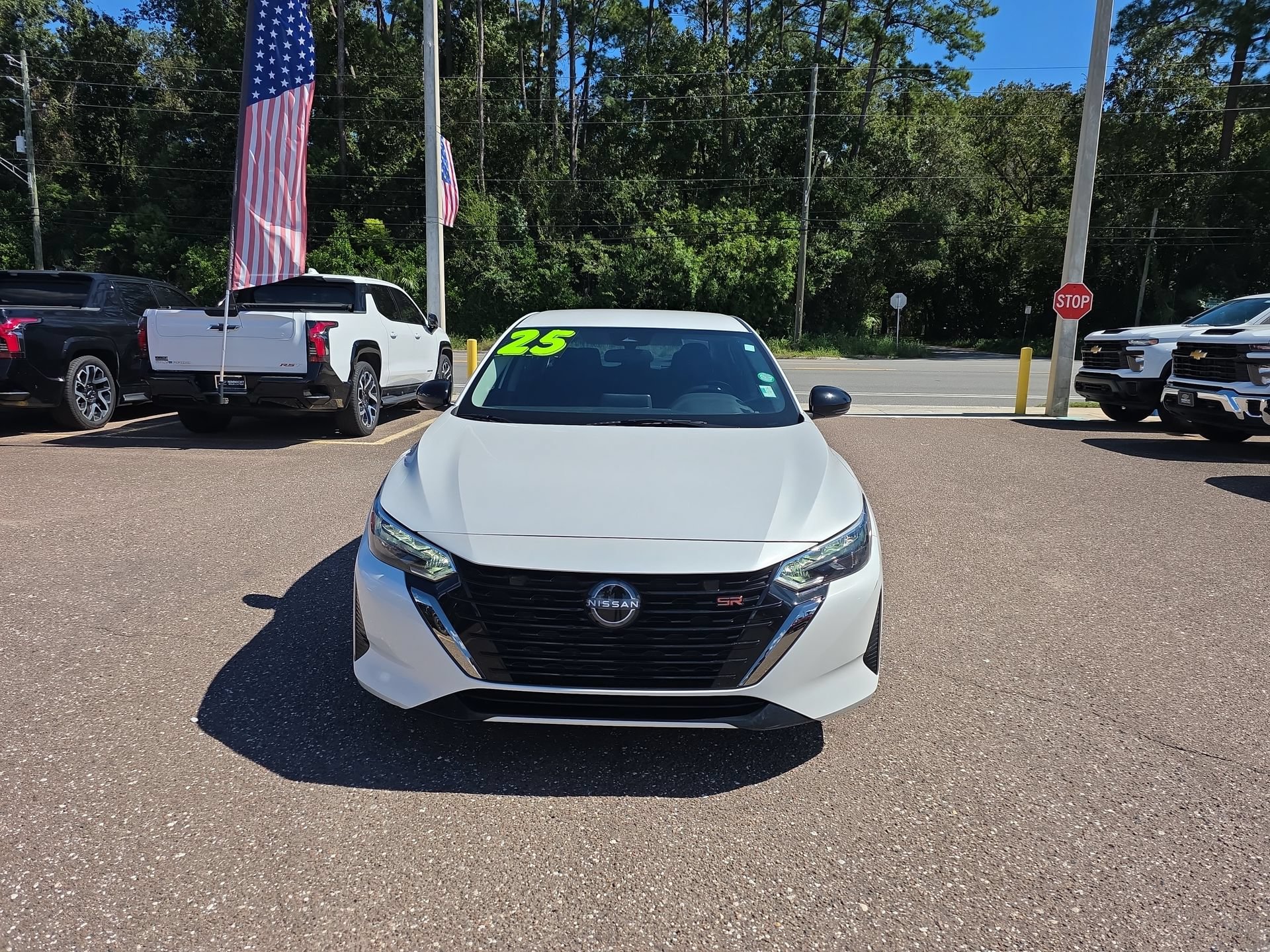 Used 2025 Nissan Sentra SR FWD image 11