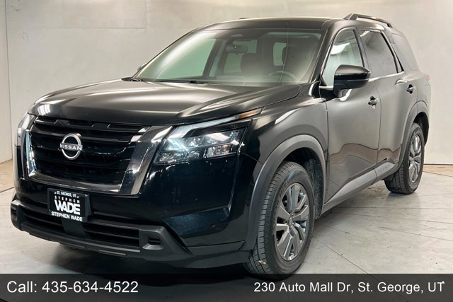 Used 2024 Nissan Pathfinder SV