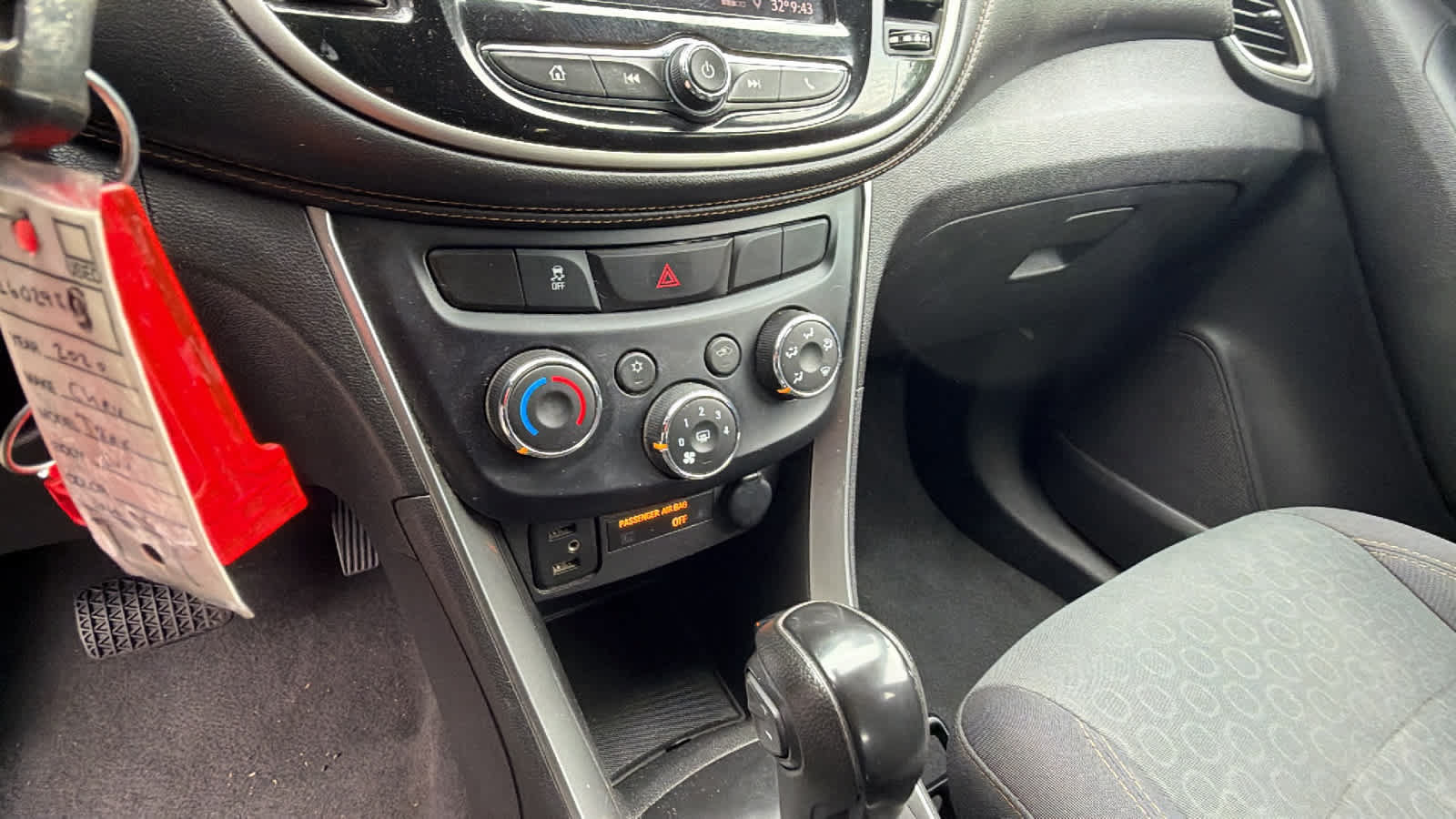 Used 2020 Chevrolet Trax LS FWD image 13