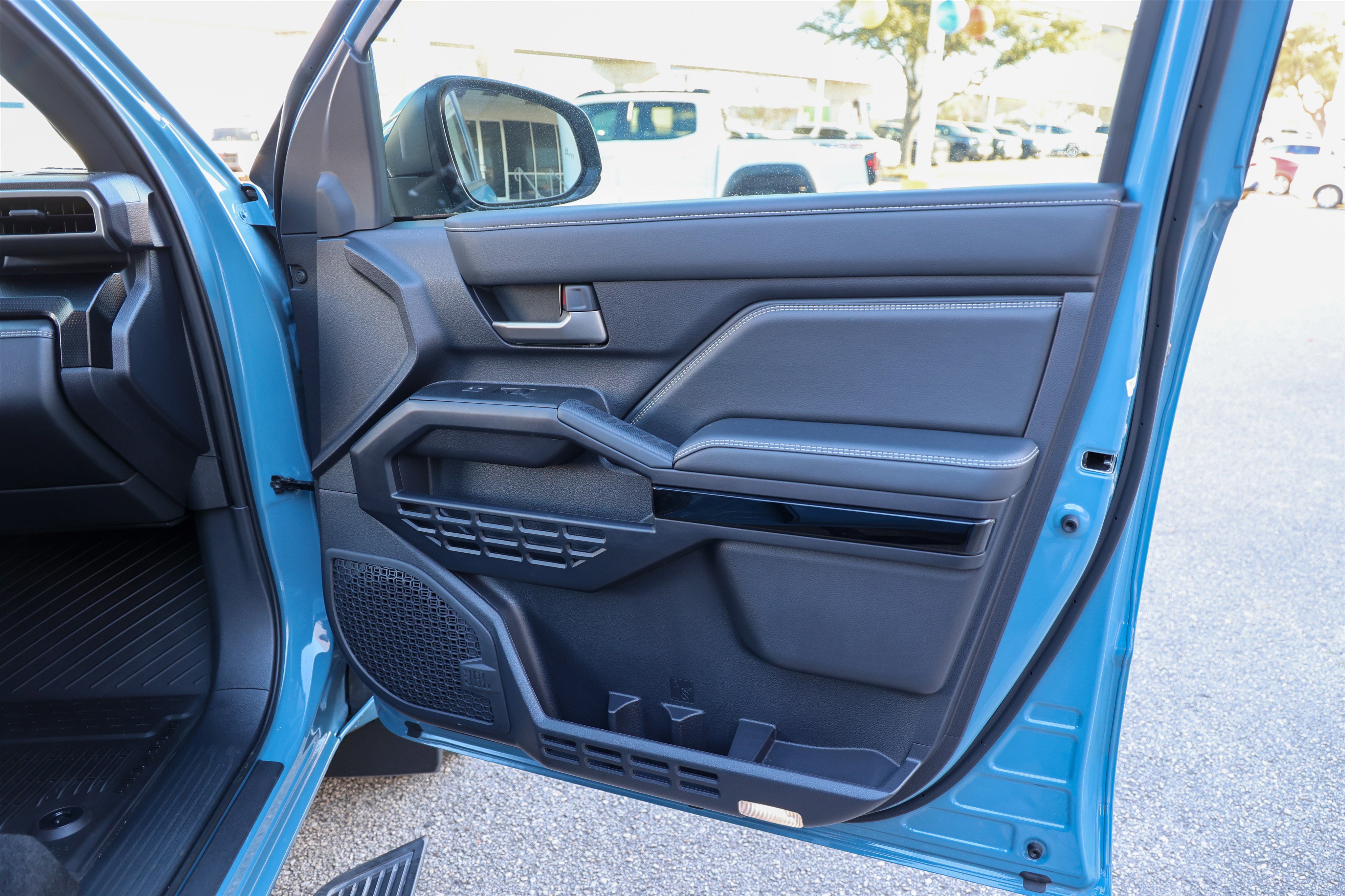 Certified 2025 Toyota 4Runner Limited image 34