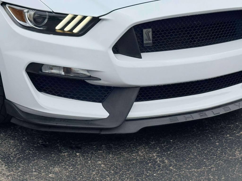 Used 2016 Ford Mustang Shelby GT350 w/ Technology Package RWD image 5