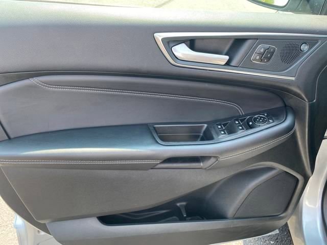 Used 2024 Ford Edge Titanium image 22