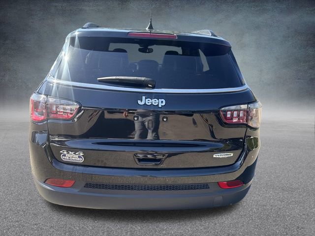 Used 2024 Jeep Compass Latitude image 4